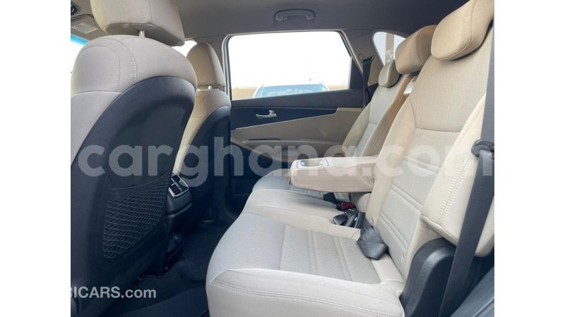 Big with watermark kia sorento ashanti import dubai 56730