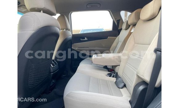 Ra Imported Kia Sorento funfun Ọkọ̀ in Import - Dubai ni Ashanti Ra Imported Kia Sorento funfun Ọkọ̀ in Import - Dubai ni Ashanti