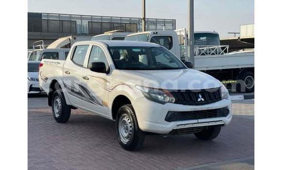 Ra Imported Mitsubishi L200 funfun Ọkọ̀ in Import - Dubai ni Ashanti Ra Imported Mitsubishi L200 funfun Ọkọ̀ in Import - Dubai ni Ashanti