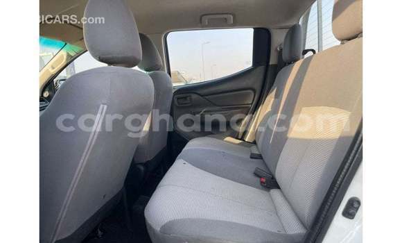 Sayi Imported Mitsubishi L200 White Mota in Import - Dubai a Ashanti Sayi Imported Mitsubishi L200 White Mota in Import - Dubai a Ashanti