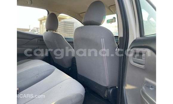 Sayi Imported Mitsubishi L200 White Mota in Import - Dubai a Ashanti Sayi Imported Mitsubishi L200 White Mota in Import - Dubai a Ashanti