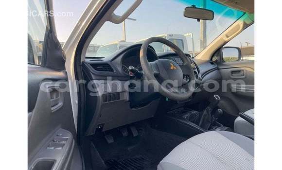 Sayi Imported Mitsubishi L200 White Mota in Import - Dubai a Ashanti Sayi Imported Mitsubishi L200 White Mota in Import - Dubai a Ashanti