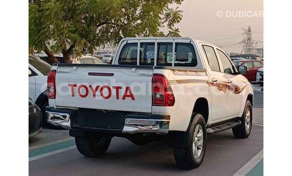 Buy Import Toyota Hilux White Car in Import - Dubai in Ashanti Buy Import Toyota Hilux White Car in Import - Dubai in Ashanti