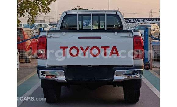 Buy Import Toyota Hilux White Car in Import - Dubai in Ashanti Buy Import Toyota Hilux White Car in Import - Dubai in Ashanti