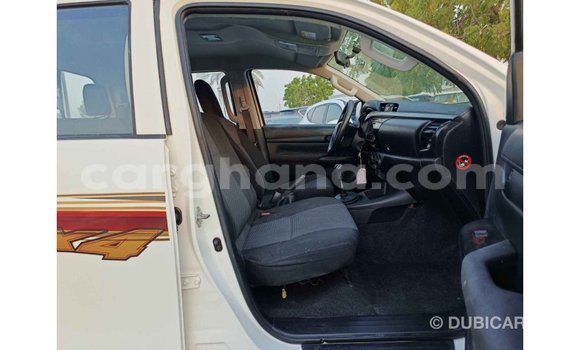 Buy Import Toyota Hilux White Car in Import - Dubai in Ashanti Buy Import Toyota Hilux White Car in Import - Dubai in Ashanti