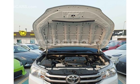 Buy Import Toyota Hilux White Car in Import - Dubai in Ashanti Buy Import Toyota Hilux White Car in Import - Dubai in Ashanti