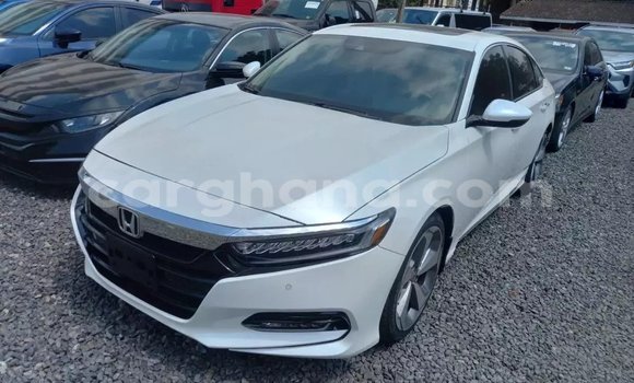 Sayi Na hannu Honda Accord White Mota in Accra a Greater Accra Sayi Na hannu Honda Accord White Mota in Accra a Greater Accra