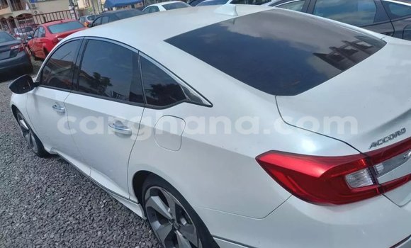 Sayi Na hannu Honda Accord White Mota in Accra a Greater Accra Sayi Na hannu Honda Accord White Mota in Accra a Greater Accra