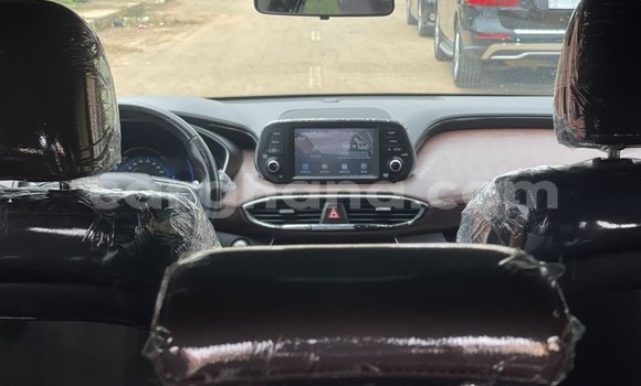 Ra Àlòkù Hyundai Santa Fe Black Ọkọ̀ in Sekondi–Takoradi Metropolitan ni Oorun Ra Àlòkù Hyundai Santa Fe Black Ọkọ̀ in Sekondi–Takoradi Metropolitan ni Oorun