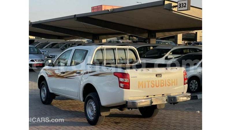 Big with watermark mitsubishi l200 ashanti import dubai 56757