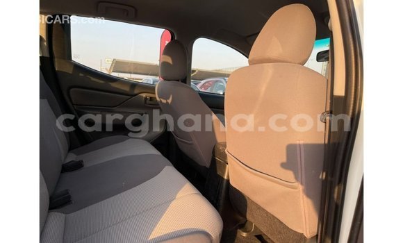 Sayi Imported Mitsubishi L200 White Mota in Import - Dubai a Ashanti Sayi Imported Mitsubishi L200 White Mota in Import - Dubai a Ashanti