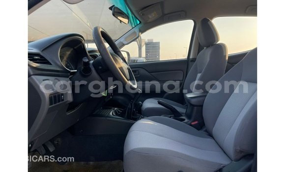 Sayi Imported Mitsubishi L200 White Mota in Import - Dubai a Ashanti Sayi Imported Mitsubishi L200 White Mota in Import - Dubai a Ashanti
