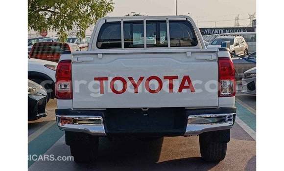 Buy Import Toyota Hilux White Car in Import - Dubai in Ashanti Buy Import Toyota Hilux White Car in Import - Dubai in Ashanti