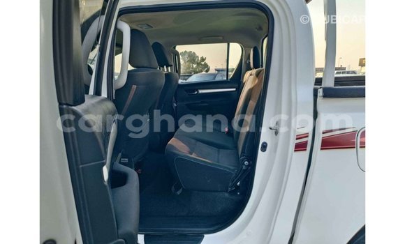 Buy Import Toyota Hilux White Car in Import - Dubai in Ashanti Buy Import Toyota Hilux White Car in Import - Dubai in Ashanti