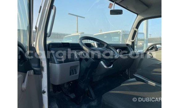 Sayi Imported Mitsubishi i White Mota in Import - Dubai a Ashanti Sayi Imported Mitsubishi i White Mota in Import - Dubai a Ashanti