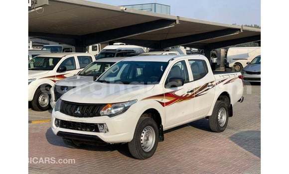 Ra Imported Mitsubishi L200 funfun Ọkọ̀ in Import - Dubai ni Ashanti Ra Imported Mitsubishi L200 funfun Ọkọ̀ in Import - Dubai ni Ashanti