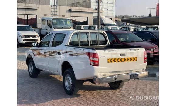 Ra Imported Mitsubishi L200 funfun Ọkọ̀ in Import - Dubai ni Ashanti Ra Imported Mitsubishi L200 funfun Ọkọ̀ in Import - Dubai ni Ashanti