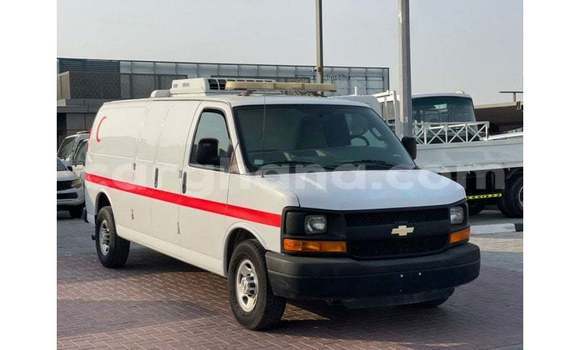 Buy Import Chevrolet Express White Car in Import - Dubai in Ashanti