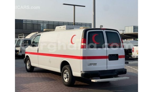 Sayi Imported Chevrolet Express White Mota in Import - Dubai a Ashanti Sayi Imported Chevrolet Express White Mota in Import - Dubai a Ashanti