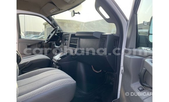 Sayi Imported Chevrolet Express White Mota in Import - Dubai a Ashanti Sayi Imported Chevrolet Express White Mota in Import - Dubai a Ashanti