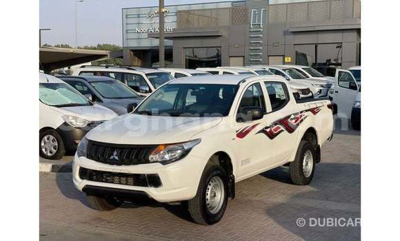 Ra Imported Mitsubishi L200 funfun Ọkọ̀ in Import - Dubai ni Ashanti Ra Imported Mitsubishi L200 funfun Ọkọ̀ in Import - Dubai ni Ashanti