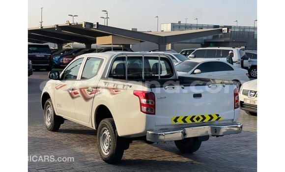 Ra Imported Mitsubishi L200 funfun Ọkọ̀ in Import - Dubai ni Ashanti Ra Imported Mitsubishi L200 funfun Ọkọ̀ in Import - Dubai ni Ashanti