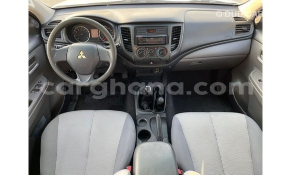 Ra Imported Mitsubishi L200 funfun Ọkọ̀ in Import - Dubai ni Ashanti Ra Imported Mitsubishi L200 funfun Ọkọ̀ in Import - Dubai ni Ashanti
