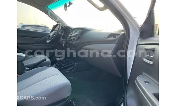 Ra Imported Mitsubishi L200 funfun Ọkọ̀ in Import - Dubai ni Ashanti Ra Imported Mitsubishi L200 funfun Ọkọ̀ in Import - Dubai ni Ashanti