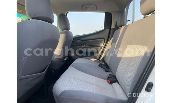 Ra Imported Mitsubishi L200 funfun Ọkọ̀ in Import - Dubai ni Ashanti Ra Imported Mitsubishi L200 funfun Ọkọ̀ in Import - Dubai ni Ashanti
