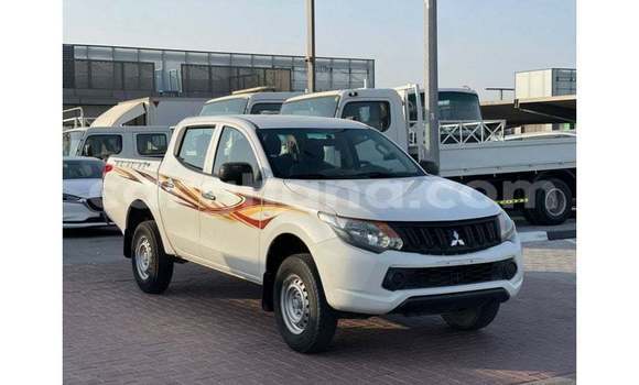 Ra Imported Mitsubishi L200 funfun Ọkọ̀ in Import - Dubai ni Ashanti Ra Imported Mitsubishi L200 funfun Ọkọ̀ in Import - Dubai ni Ashanti