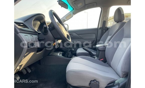 Ra Imported Mitsubishi L200 funfun Ọkọ̀ in Import - Dubai ni Ashanti Ra Imported Mitsubishi L200 funfun Ọkọ̀ in Import - Dubai ni Ashanti