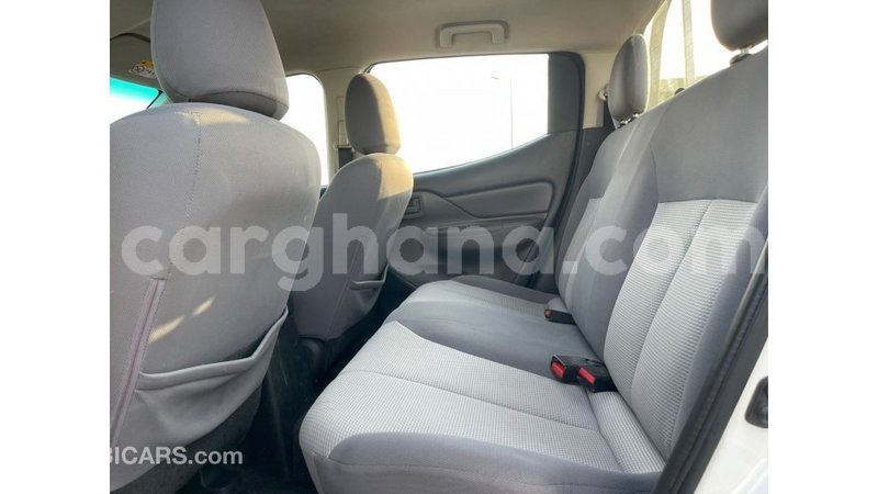 Big with watermark mitsubishi l200 ashanti import dubai 56801