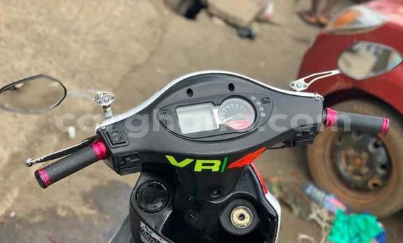 Buy Used Honda Scooters White Bike in Sekondi–Takoradi Metropolitan in Western Buy Used Honda Scooters White Bike in Sekondi–Takoradi Metropolitan in Western