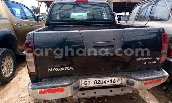 Ra Àlòkù Nissan Navara Black Ọkọ̀ in Iwọn didun ni Oorun