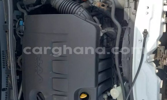 Ra Àlòkù Toyota Corolla funfun Ọkọ̀ in Accra ni Greater Accra Ra Àlòkù Toyota Corolla funfun Ọkọ̀ in Accra ni Greater Accra