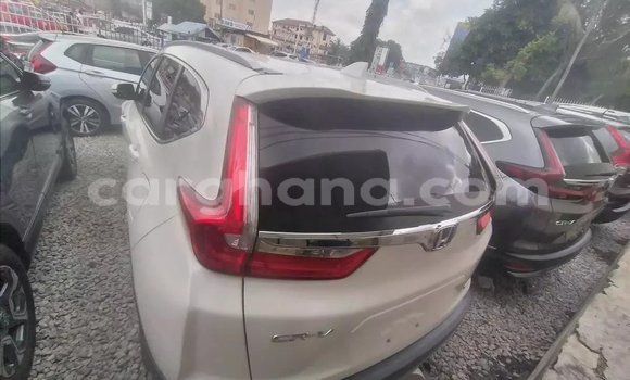 Sayi Na hannu Honda CR–V White Mota in Accra a Greater Accra Sayi Na hannu Honda CR–V White Mota in Accra a Greater Accra