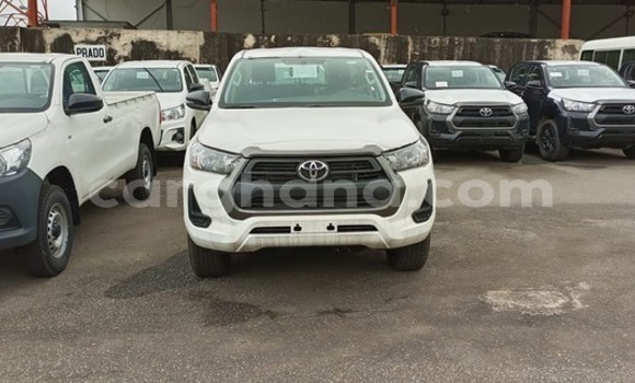 Buy Used Toyota Hilux White Car in Sekondi–Takoradi Metropolitan in Western