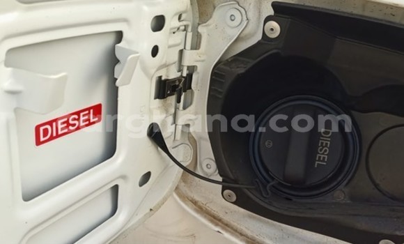 Sayi Na hannu Toyota Hilux White Mota in Sekondi–Takoradi Metropolitan a Yamma Sayi Na hannu Toyota Hilux White Mota in Sekondi–Takoradi Metropolitan a Yamma