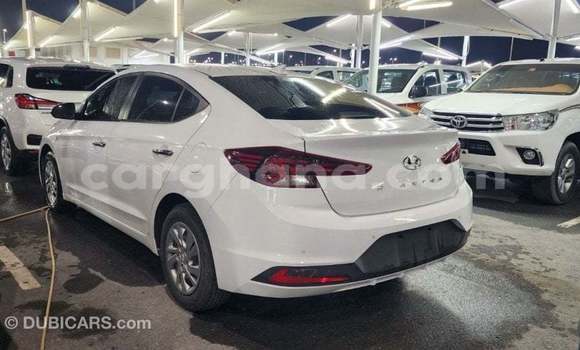 Sayi Imported Hyundai Elantra White Mota in Import - Dubai a Ashanti Sayi Imported Hyundai Elantra White Mota in Import - Dubai a Ashanti