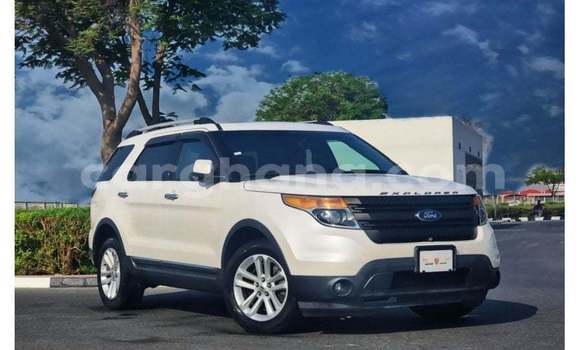 Ra Imported Ford Explorer funfun Ọkọ̀ in Import - Dubai ni Ashanti