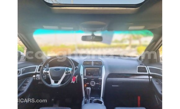 Buy Import Ford Explorer White Car in Import - Dubai in Ashanti Buy Import Ford Explorer White Car in Import - Dubai in Ashanti