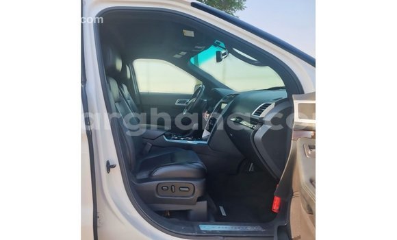 Buy Import Ford Explorer White Car in Import - Dubai in Ashanti Buy Import Ford Explorer White Car in Import - Dubai in Ashanti