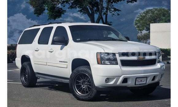 Ra Imported Chevrolet Suburban funfun Ọkọ̀ in Import - Dubai ni Ashanti