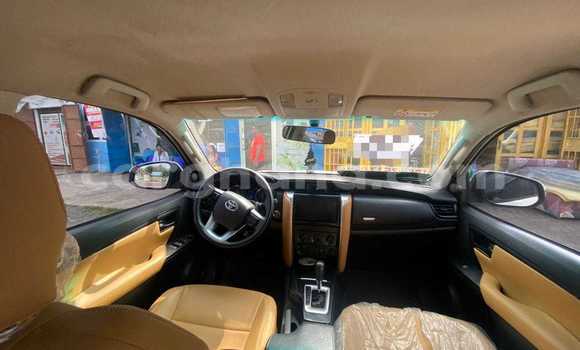 Buy Used Toyota Fortuner White Car in Accra in Greater Accra Buy Used Toyota Fortuner White Car in Accra in Greater Accra