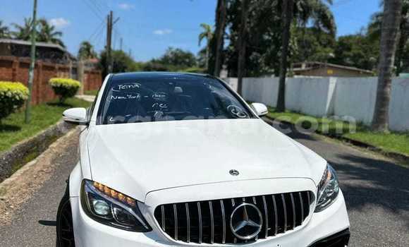 Buy Used Mercedes‒Benz C–Class White Car in Accra in Greater Accra Buy Used Mercedes‒Benz C–Class White Car in Accra in Greater Accra