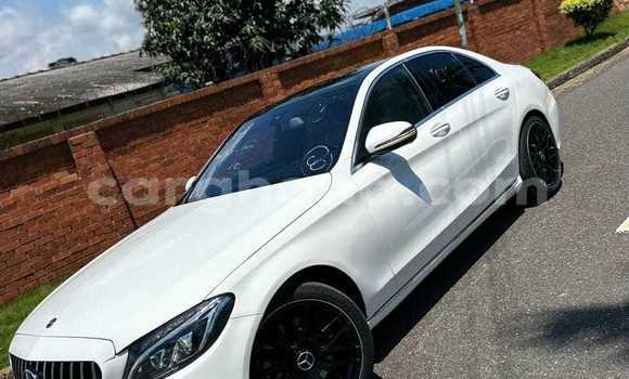 Buy Used Mercedes‒Benz C–Class White Car in Accra in Greater Accra Buy Used Mercedes‒Benz C–Class White Car in Accra in Greater Accra