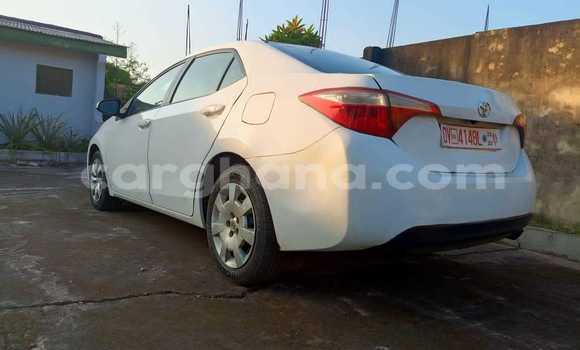 Buy Used Toyota Corolla White Car in Accra in Greater Accra Buy Used Toyota Corolla White Car in Accra in Greater Accra