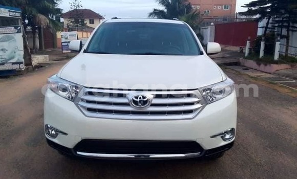 Buy Used Toyota Highlander White Car in Accra in Greater Accra