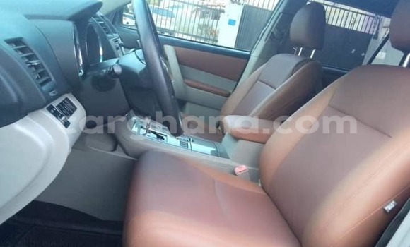 Buy Used Toyota Highlander White Car in Accra in Greater Accra Buy Used Toyota Highlander White Car in Accra in Greater Accra