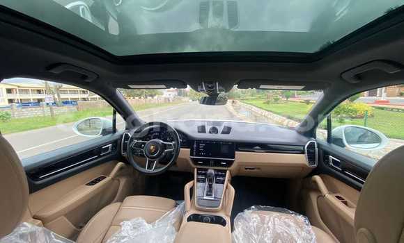 Buy Used Porsche Cayenne White Car in Accra in Greater Accra Buy Used Porsche Cayenne White Car in Accra in Greater Accra
